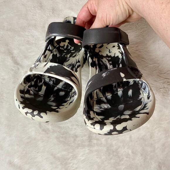 Teva Hurricane Drift Water Sandal In Huemix Black Swirl Size 7 - Picture 2 of 9